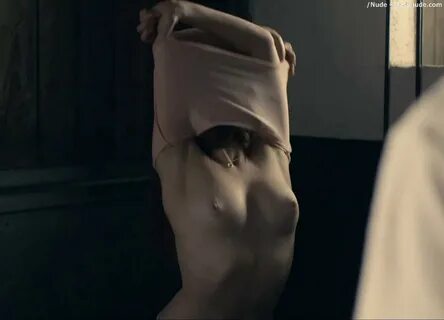 Charlotte Spencer Nude Sex Scene From Glue - Photo 6 - /Nude