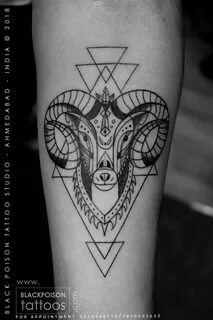 Capricorn zodiac tattoo #zodiactattoo #capricorntattoo #geom