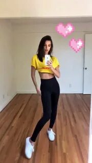 Emily Ratajkowski Twerking -03 GotCeleb