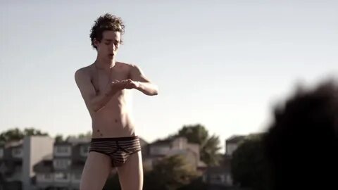 ausCAPS: Robert Sheehan nude in Misfits 2-02 "Episode #2.2"