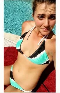 Lexi Thompson Bikini Pics