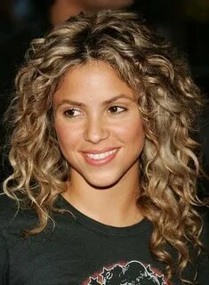 20 Amazing Hairstyles For Curly Hair For Girls Curly girl ha