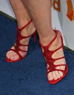 Kim Cattrall Feet (7) - Celebrity Feet Pics