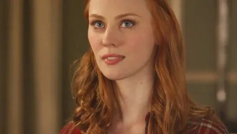 Deborah Ann Woll Images posted by Ryan Thompson