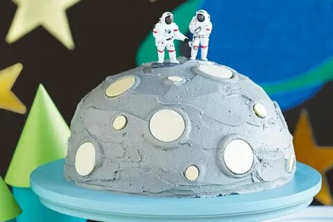 Some beautiful Moon Themed Cake / Moon Cake ideas