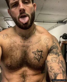 Nico Tortorella Strips Down for Nude Pics - Leaked Men