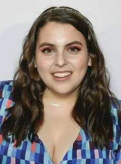 Sexy Beanie Feldstein is a Cutie (41 Photos) - Top Sexy Mode