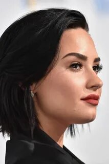 It's Time We Talk About Our Obsession With Demi Lovato's Eye