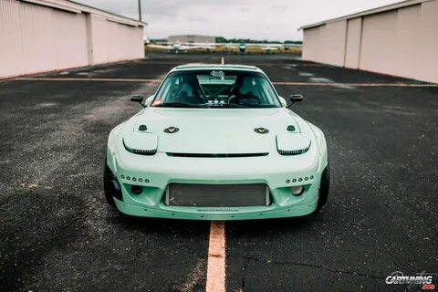 Mazda RX-7 Wide Body, front