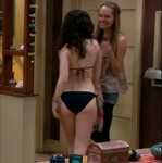 Sexy erin sanders ♥ Erin Andrews Shows Off Her New Bikini To