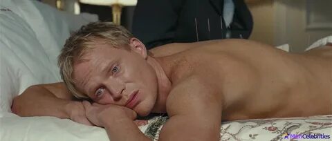 Paul Bettany Nude & Gay Sex Videos And Sexy Beach Photos - M