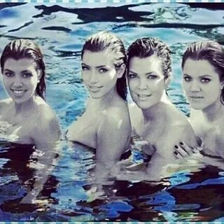 Kris Jenner objavila seksi porodičnu fotografiju sa kćerkama