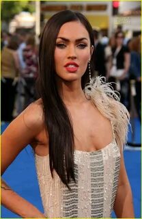 Megan Fox Megan fox hair, Megan fox photos, Megan fox