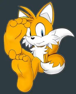 Tails' feet by xptzstudios -- Fur Affinity dot net