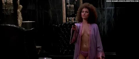 Scarface Mary Elizabeth Mastrantonio Topless Celebrity Nude 