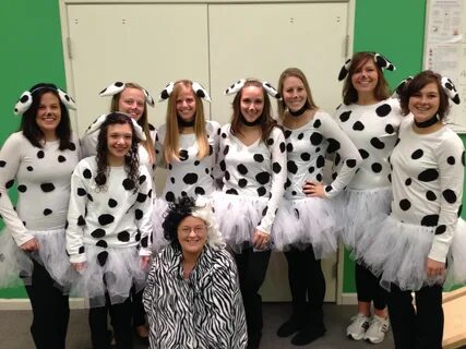 "101 Dalmations" costumes Halloween costumes friends, Book w