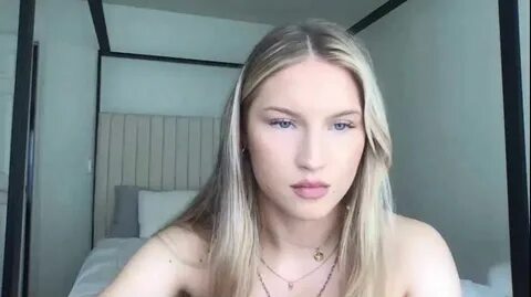 Downloading video from model thezabrina at Chaturbate CB_the