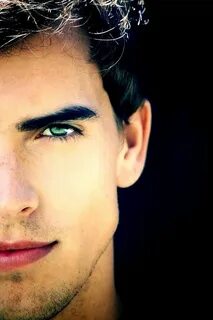Vertis Guys with green eyes, Beautiful eyes, Pretty eyes