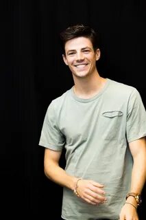 Grant Gustin at SDCC 2017 Grant gustin, Gustin, The flash gr