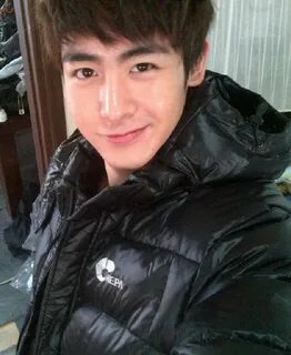 Picture 2PM's Nichkhun snapped a new selca! Daily K Pop News