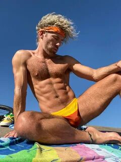 speedo 💕 (@SpeedoLoveBro) Твиттер (@dwchasemodel) — Twitter