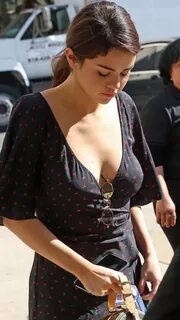 7982 best Selena Gomez images on Pholder Celebs, Celebhub an