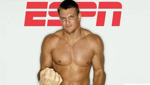 Remember That Time Patriots' Tight End Rob Gronkowski Posed 