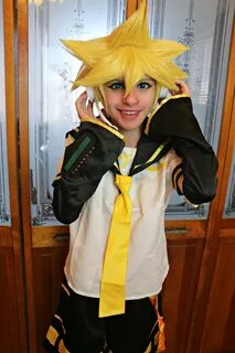 Len cosplay