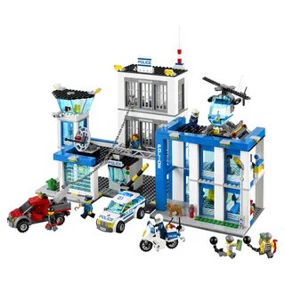 Конструктор LEGO City Police Полицейский участок (60047) кон