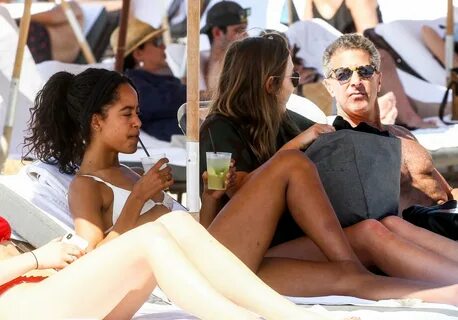 Malia Obama Sexy (69 Photos) .