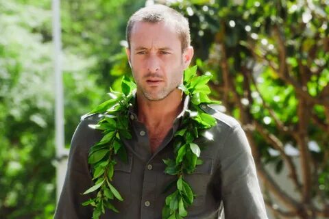Natalie Abrams в Твиттере: "Hawaii Five-0: Alex O'Loughlin o