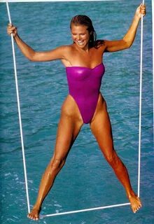 Miscellaneous Swimsuit Pics Christie Brinkley Christie brink