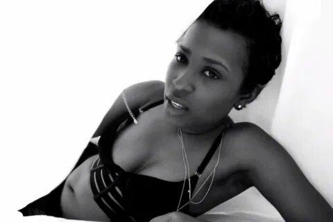 New Video: DeJ Loaf "Me U & Hennessy"