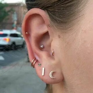 Pin by âœŒ ðŸ‘½ ðŸŒˆ â™� âœ¨ on piercings Cool ear piercings, Piercings,