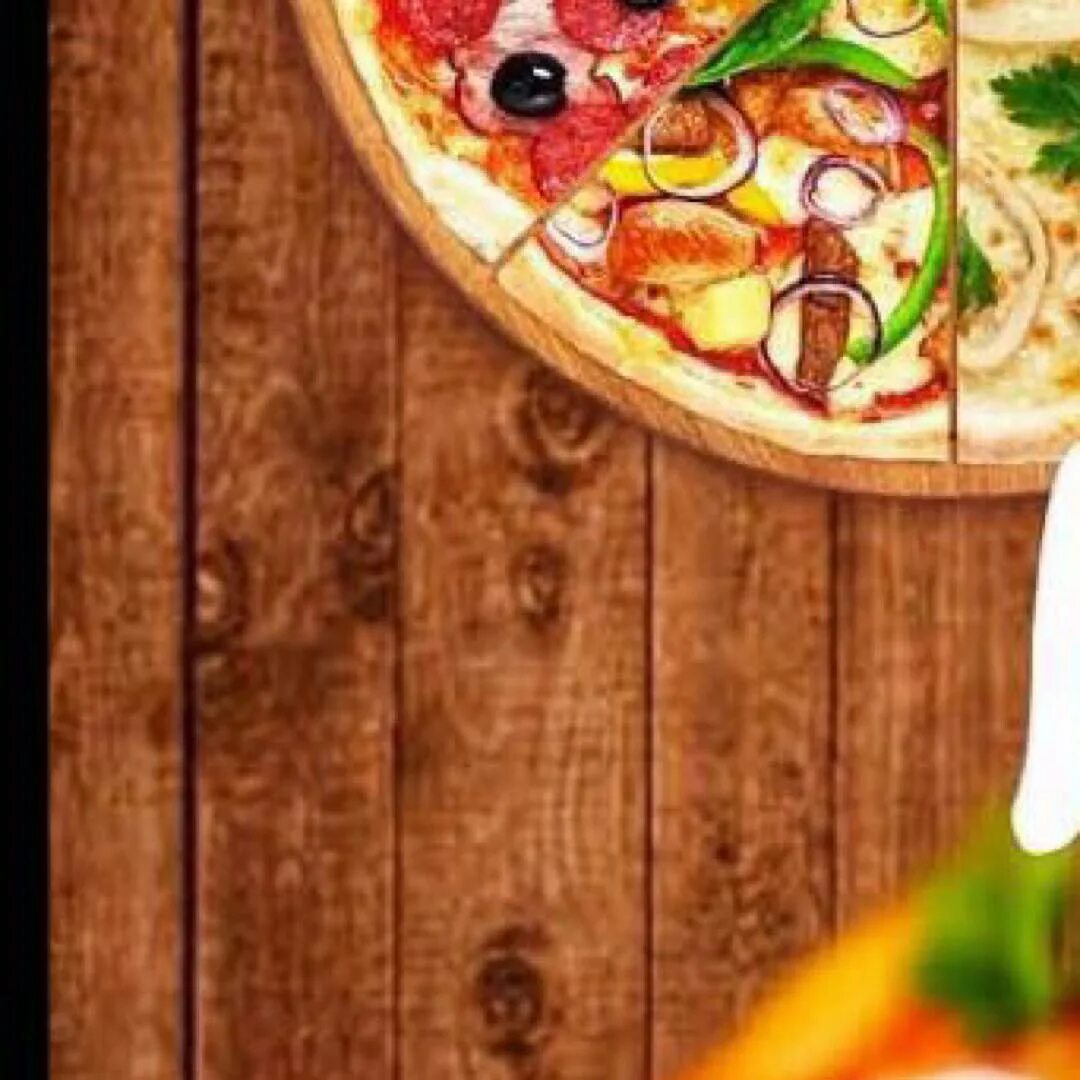 три пиццы одна с фруктами другая с овощами и соусом фото 73