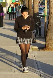 Ariel Winter in Short Skirt -12 GotCeleb