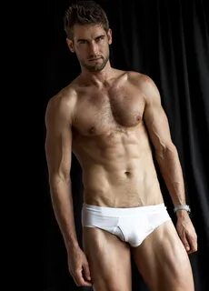 ★ Bulge and Naked Sports man