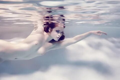 Красивые голые девушки в воде (60 фото) - порно фото