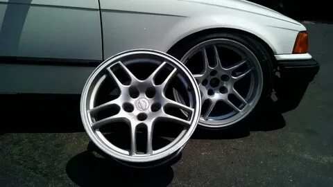 SQUARE Wheels - G33 Model - 17x9 +15 5x - Silver - Drift HQ