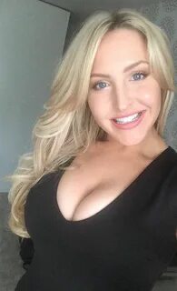 Emma Louise Jones Emma louise jones, Blonde beauty, Top heav