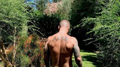 J Balvin publica foto de espalda: Lo que la gente ve lo encu