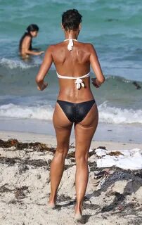Just FAB Celebs: Nicole Murphy - Bikini Candids