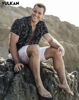 Colton Underwood Vulkan Magazine - DLSOFTEX