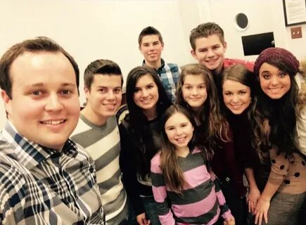 11 Creepy (But Believable) Fan Theories About The Duggar Fam