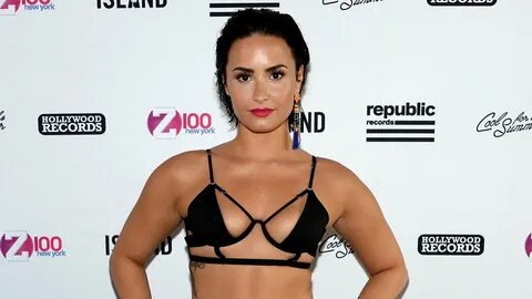 Demi Lovato Rocks SEXY Bikini & Responds To Katy Perry Copy 
