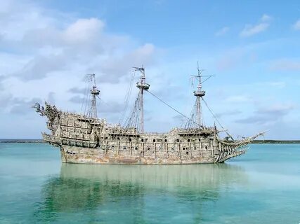 2007 Flying Dutchman, Castaway Cay, Bahamas Ship from the . 
