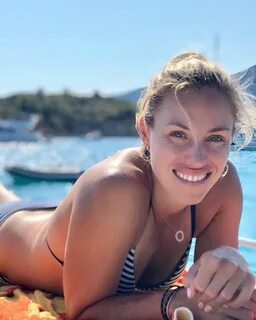 Angelique Kerber on Instagram: "Boat Day 💯... enough time to