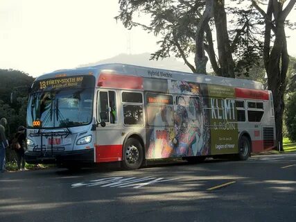 File:Muni route 18 bus with The Maiden ad at Legion of Honor