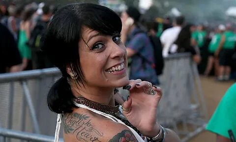 American Pickers' Star Danielle Colby Shows Off Weird Find i