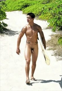 Naked Men On Nude Beaches